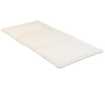 Foldable sleepover mat by Naturepedic
